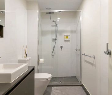 “RESORT STYLE LIVING ONLY METRES TO THE BEACH” - Photo 3