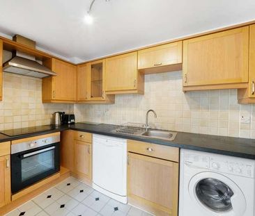 Hirst Crescent, North Wembley, HA9 - Photo 6