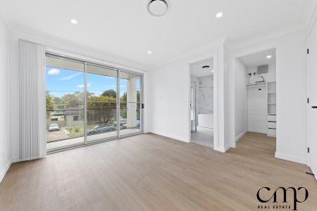 3B Cuthel Place, Campbelltown NSW 2560 - House For Rent | Domain - Photo 5