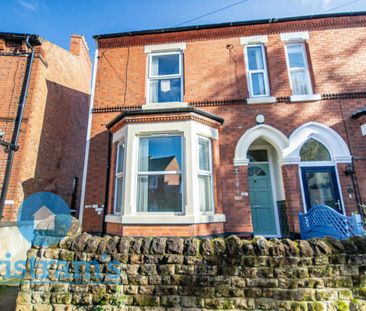 4 bed Semi-Detached House for Rent - Photo 1