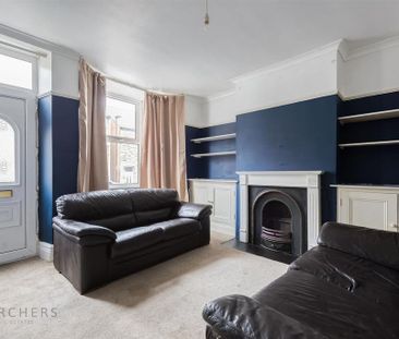 3 bedroom terraced house to rent - Photo 2