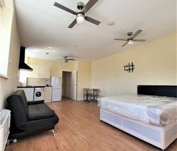 Studio to rent - Photo 5