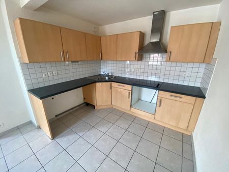 Location Appartement 4 pièces 69m² EVIAN LES BAINS 74500 - Photo 2