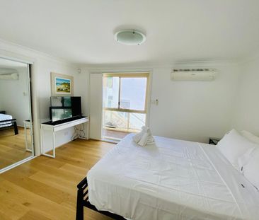 Fully furnished three-bedroom apartment right opposite the beach - Photo 5