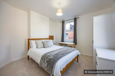 4 bedroom terraced house to rent - Photo 5