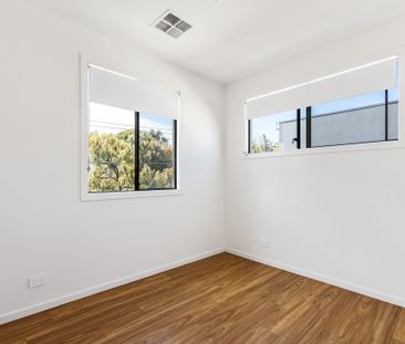 Low maintenance living - Photo 3