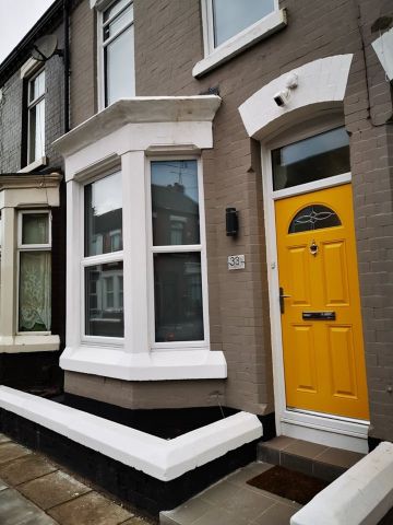 6 Bed Terraced House, Channell Road, L6 - Photo 2