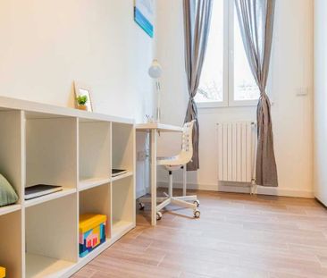 Viale Alfredo Oriani, Bologna, Emilia-Romagna 40137 - Photo 6