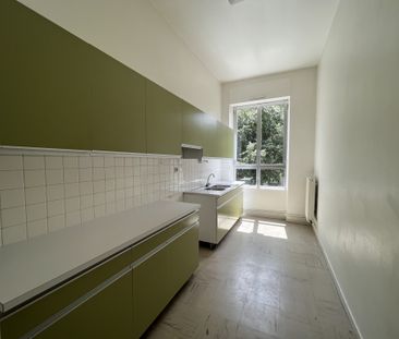 Location Appartement 3 pièces 78m² POITIERS 86000 - Photo 2