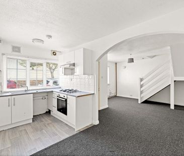 2 bedroom terraced house to rent - Photo 3