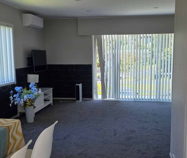 Quiet, rural, Renovat, Garden 2min away from Town - Photo 1