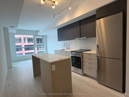 8 TIPPETT Road #529 - Photo 3