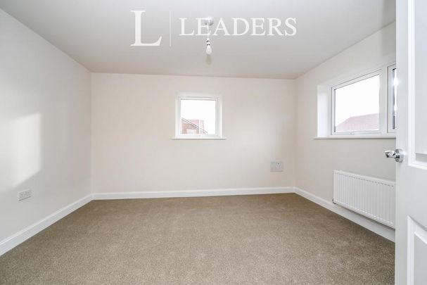 4 bedroom townhouse to rent - Photo 1