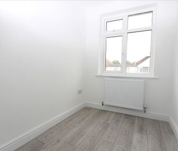 4 bedroom house to rent - Photo 3