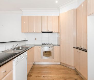 1/37 Atkinson Street, Templestowe VIC 3106 - Photo 2