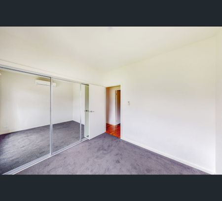 1/15 Callander Road, Pascoe Vale, Vic 3044 - Photo 4