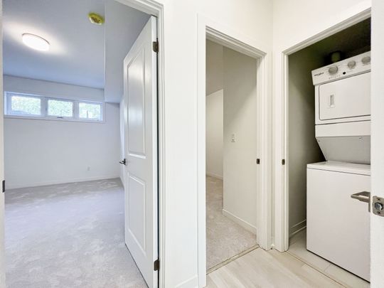 For Lease - 4045 Hickory Drive Unit# 1, Mississauga, Ontario - Photo 1