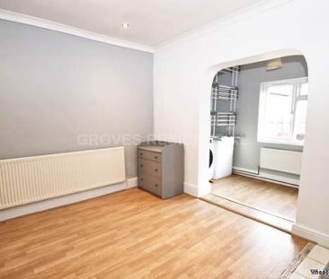 3 bedroom property to rent in New Malden - Photo 4