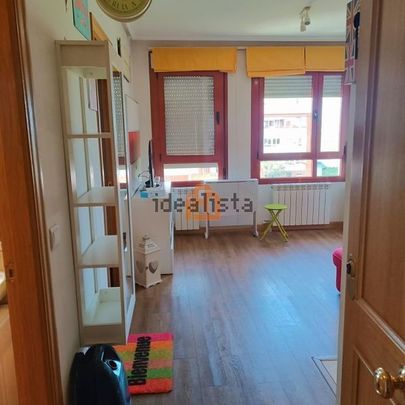 Alquiler de piso en Valverde de la Virgen - Photo 1