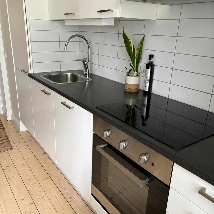 Västra Vägen, Linköping - Photo 1