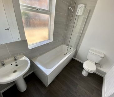 Forest Road West, Forest Fields, Property for rent - Photo 4