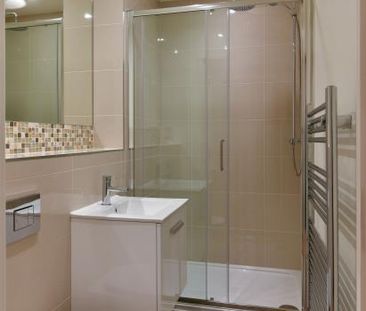 Broadway, Woking, Surrey, GU21 - Photo 3