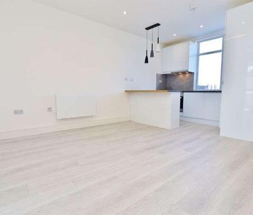 Collier Row Road, Romford, RM5 - Photo 4