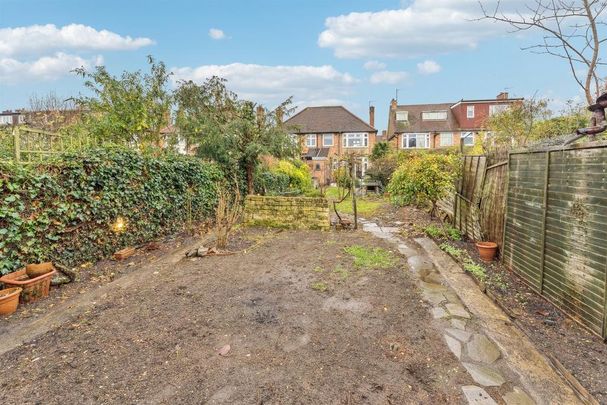 3 bedroom semi-detached house to rent - Photo 1