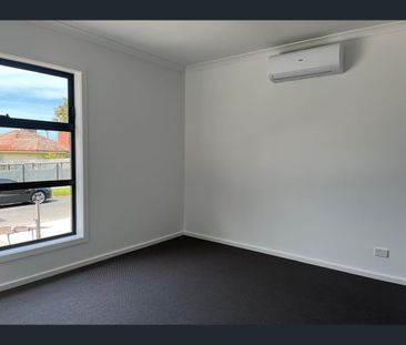 2A Heather Street, Hamlyn Heights, Vic 3215 - Photo 4