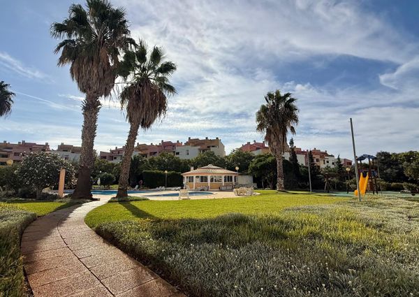 Excelente Apartamento T2 localizado em zona privilegiada de Albufeira.