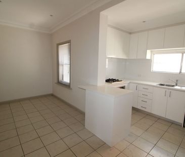 10 Hodgson Terrace, Richmond VIC 3121 - House For Rent | Domain - Photo 1