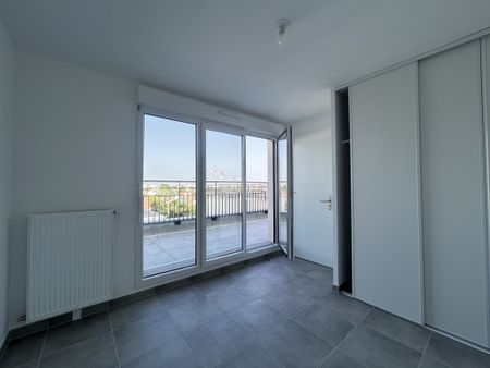 Location Appartement 1 pièce 27m² ST MAUR DES FOSSES 94210 - Photo 4
