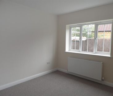 Holly Close, March, Manea - Photo 5