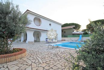 Villa con piscina