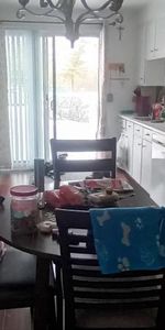 TERREBONNE 4 1/2 1ER MAI 1ER ÉTAGE AVEC PARKING - Photo 4