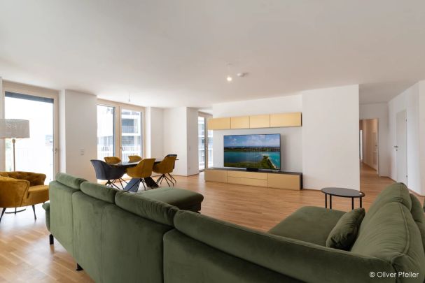 EXQUISITE VOLL MÖBLIERTE 4 ZIMMERWOHNUNG IM HERZEN VON PENZING - - Photo 1