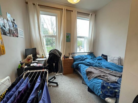 4 bedroom terraced house to rent - Photo 1