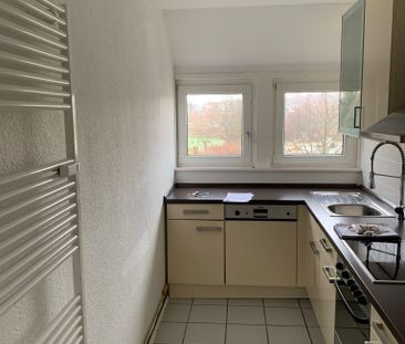 Wohnen unterm Dach - Dreizimmerwohnung mit vorhandener Küche - Photo 1