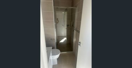 Modern Single Level Living in the Heart of Box Hill for LEASE - Photo 2