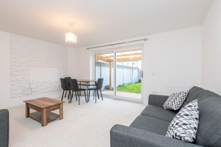 3 bedroom property to rent - Photo 4