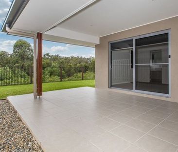 4 BEDROOM ENTERTAINERS HOME IN AN AMAZING LOCATION! - Photo 5