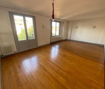 Location Appartement 2 pièces 64m² THONON LES BAINS 74200 - Photo 3