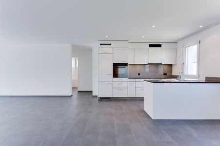 1 Monat mietfrei! - Grosszügige 3.5 Zimmer-Wohnung im Grünen - Foto 2
