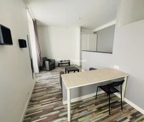 Location Appartement 1 pièces 15 m2 à Millau - Photo 6