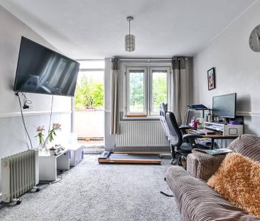 2 bedroom maisonette to rent - Photo 2