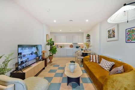 Marble House, Hayes And Harlington, UB3 - Photo 3