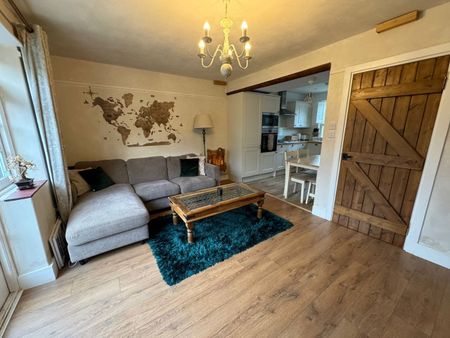 2 Bed Terraced House, Hampstead Garden Suburb, NW11 - Photo 4