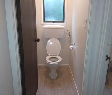 Sunny two bedroom unit, great location. - Photo 1