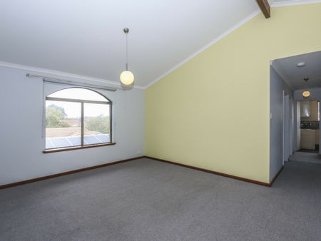 Mediterranean comes to Maylands - Roof Terrace and River Glimpses - Photo 2