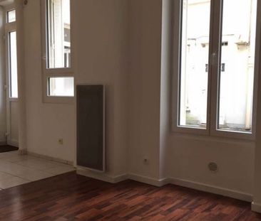 Location Appartement 1 pièce 21m² - Photo 4